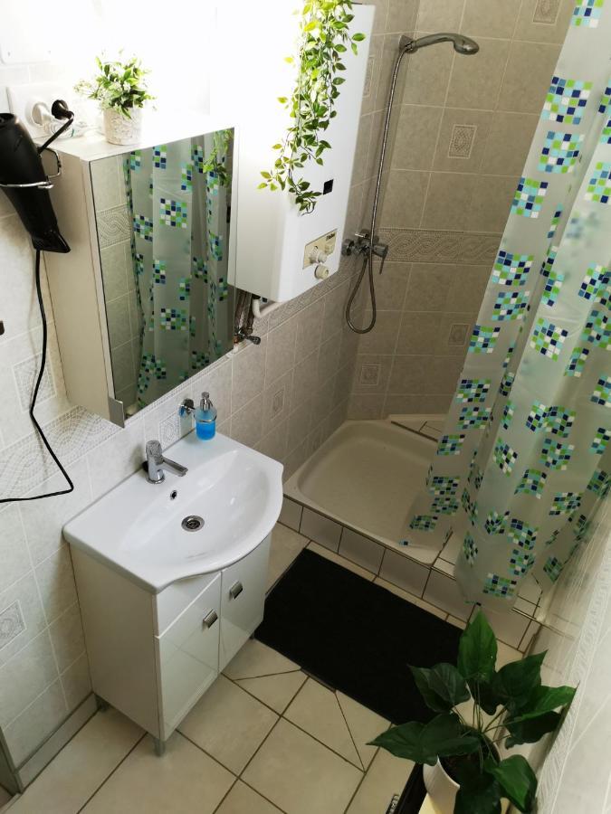 קסזטלי Lehel Apartman מראה חיצוני תמונה